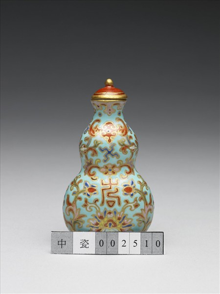 粉彩湖綠地纏枝花卉紋葫蘆式鼻煙壺