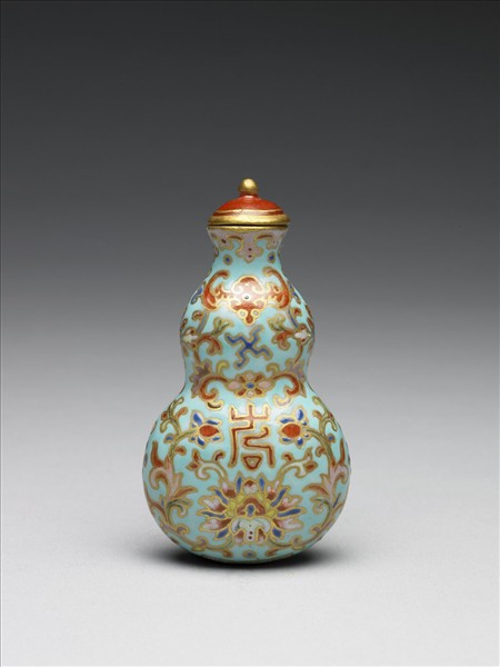 粉彩湖綠地纏枝花卉紋葫蘆式鼻煙壺