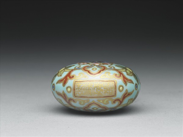 粉彩湖綠地纏枝花卉紋葫蘆式鼻煙壺