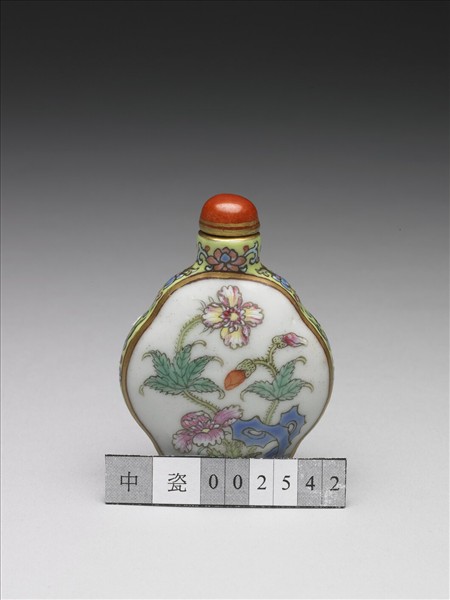 粉彩花卉紋鼻煙壺