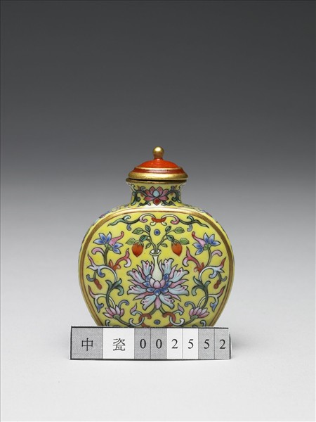 粉彩黃地纏枝花卉紋鼻煙壺