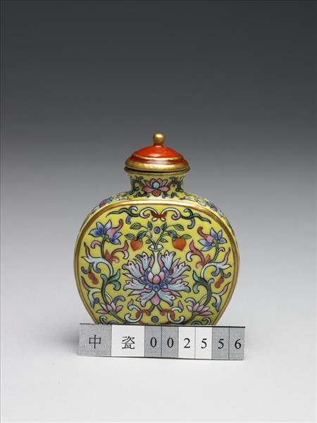 粉彩黃地纏枝花卉紋鼻煙壺
