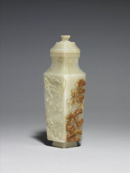 玉四季花卉紋瓶