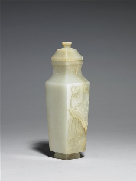 玉四季花卉紋瓶