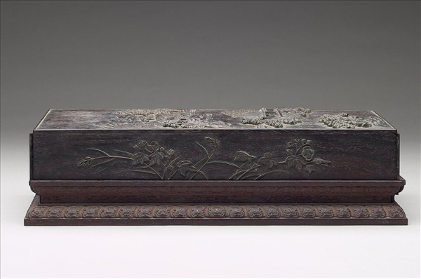 紫檀山水紋木盒