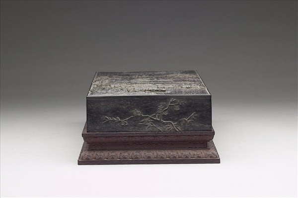 紫檀山水紋木盒