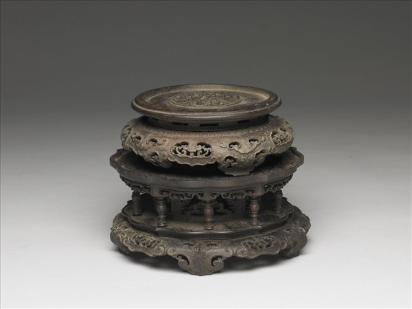 如意雲紋三層木座