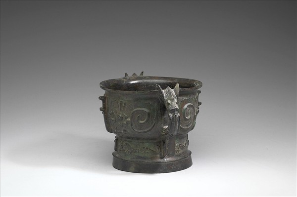蝸身獸紋簋