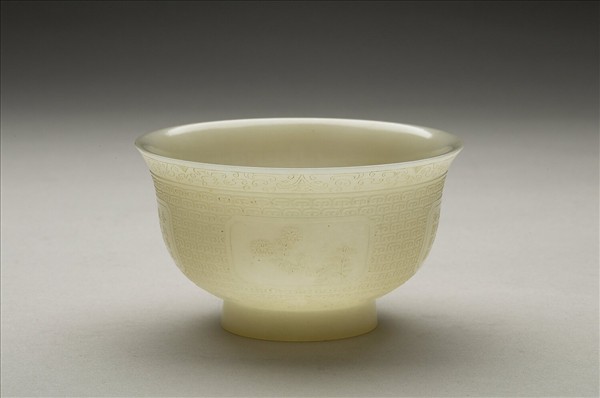 御製四季花卉詩玉杯