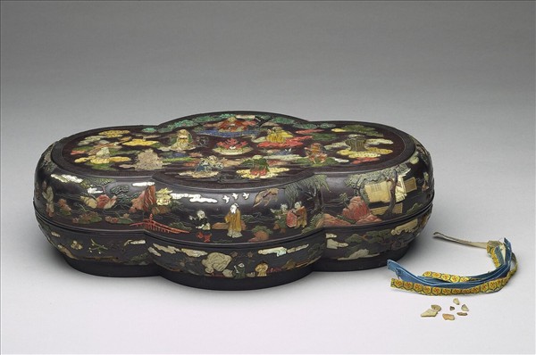 八仙百寶嵌木盒