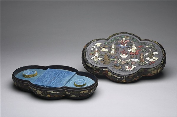 八仙百寶嵌木盒