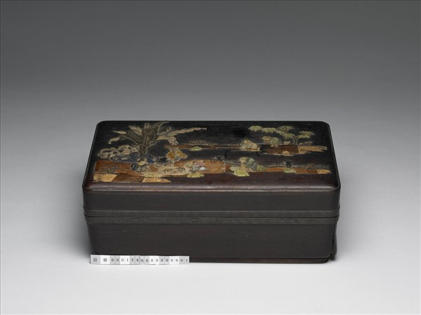 百寶嵌庭園嬰戲圖長方盒