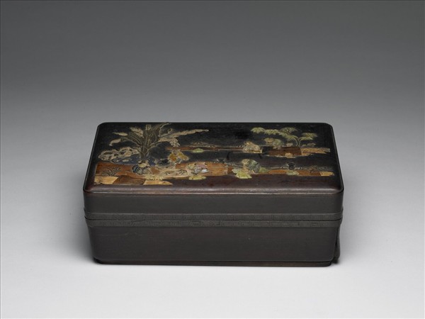 百寶嵌庭園嬰戲圖長方盒