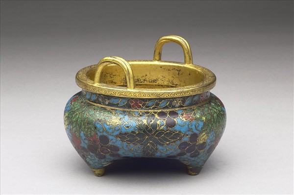 掐絲琺瑯葡萄紋爐