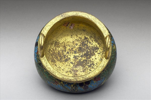 掐絲琺瑯葡萄紋爐