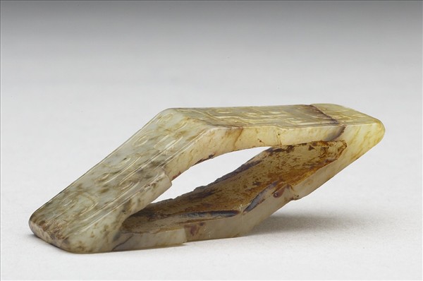 玉動物面紋劍鐔