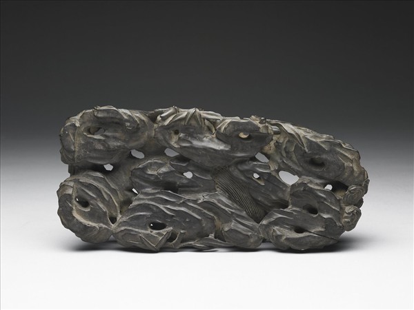 紫檀竹葉波濤紋木座