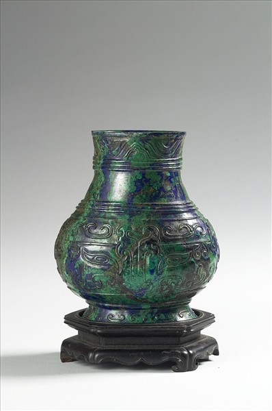 獸面紋孔雀石尊