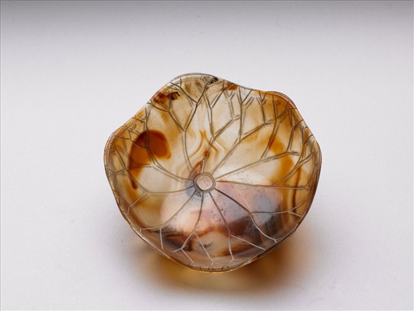 瑪瑙荷葉形碟