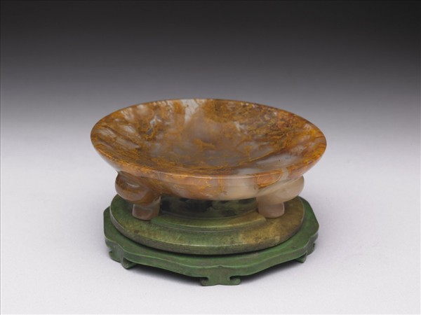 瑪瑙三足碟