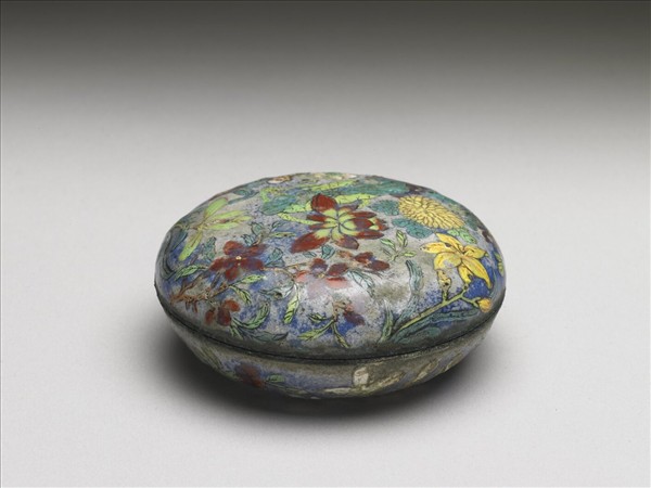 銅胎畫琺瑯花卉盒