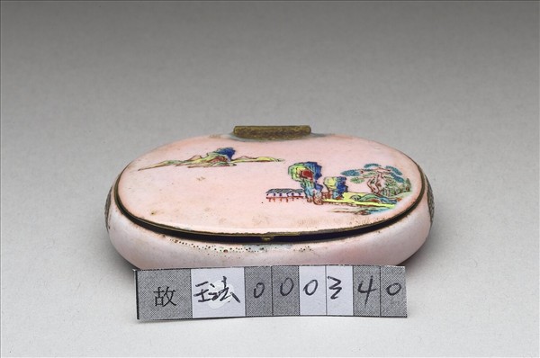 銅胎畫琺瑯粉地山水盒