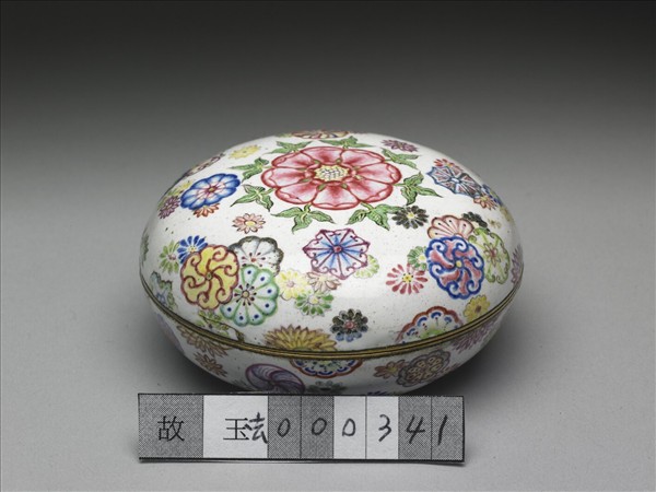 銅胎畫琺瑯花卉紋盒