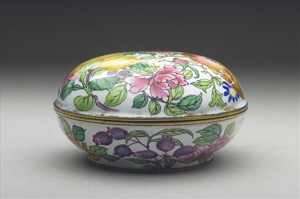 銅胎畫琺瑯花果盒