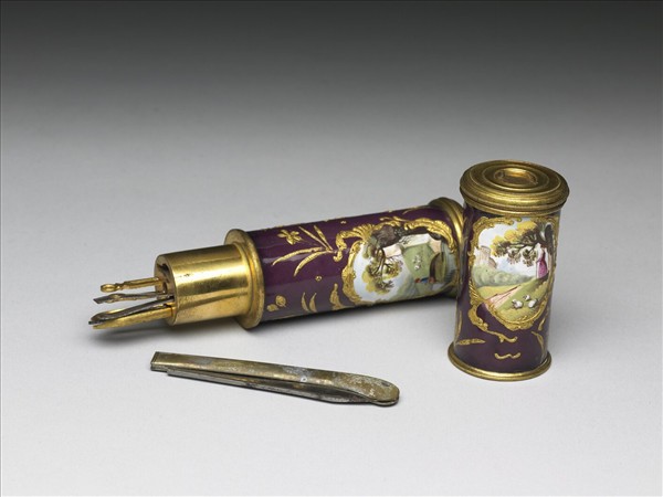 銅胎畫琺瑯西洋人物修妝匣