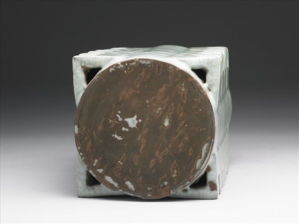 官窯 青瓷琮式瓶