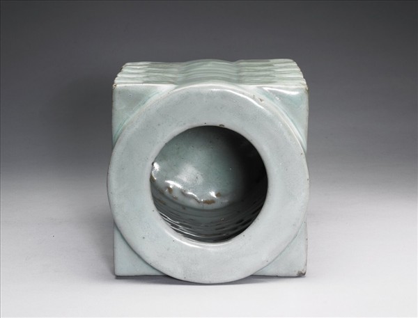 官窯 青瓷琮式瓶