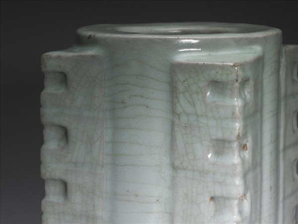 官窯 青瓷琮式瓶