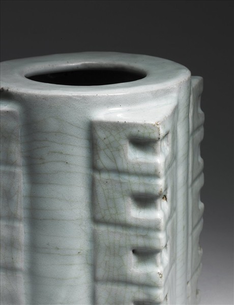 官窯 青瓷琮式瓶