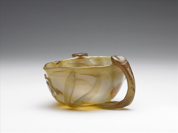 瑪瑙桃式單耳活環杯