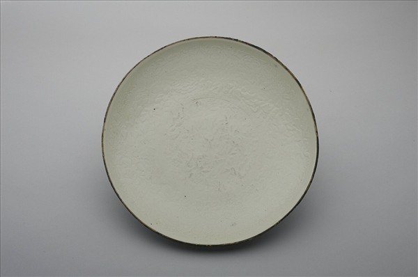 定窯 白瓷印花花卉紋盤