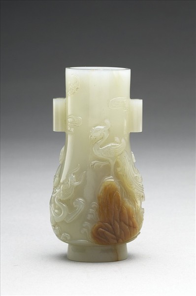 玉龍鳳呈祥貫耳瓶