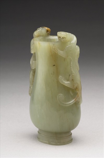 玉雙螭耳瓶