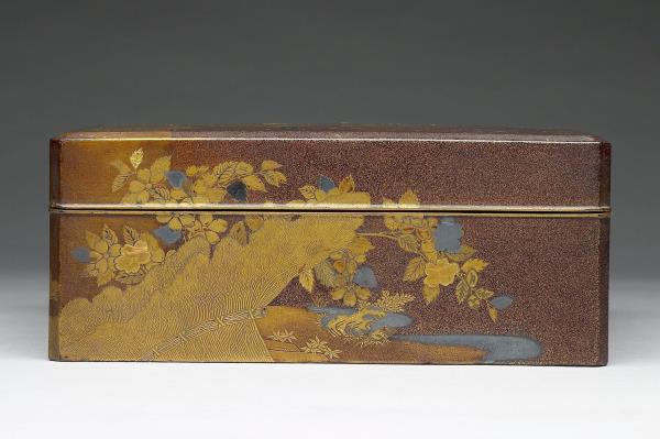 花卉蒔繪漆箱