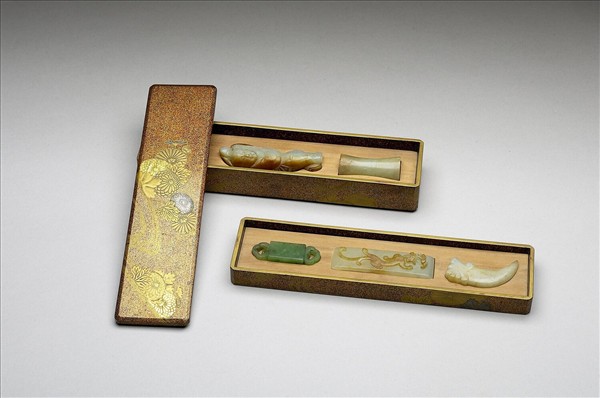 日本蒔繪長方菊花漆匣