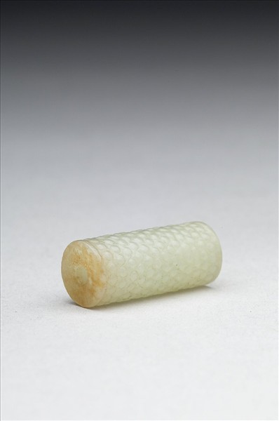 乳丁紋玉管
