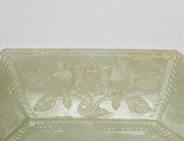 玉八角形雕花盤