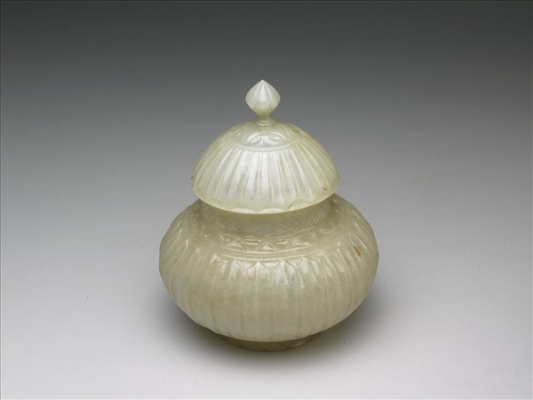玉垂直紋蓋罐