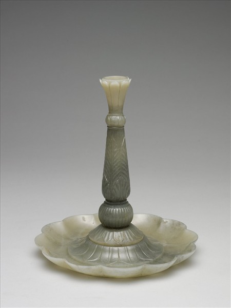 玉葉紋燭臺