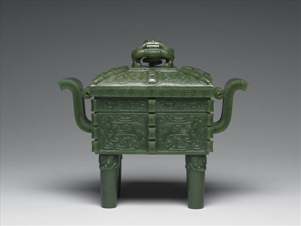 玉獸面紋鼎式爐