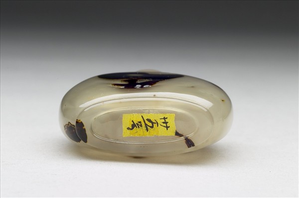 瑪瑙鳥紋鼻煙壺