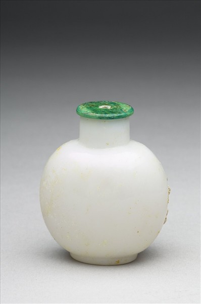 白料玻璃珍珠鼻煙壺