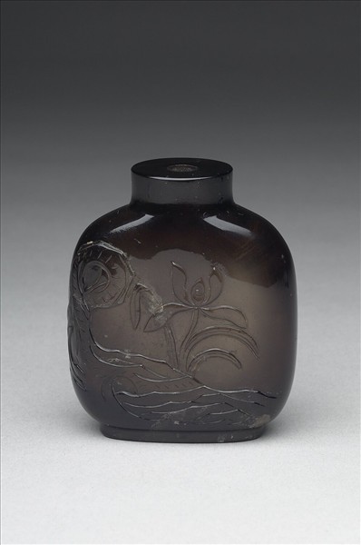 黑料玻璃鼻煙壺