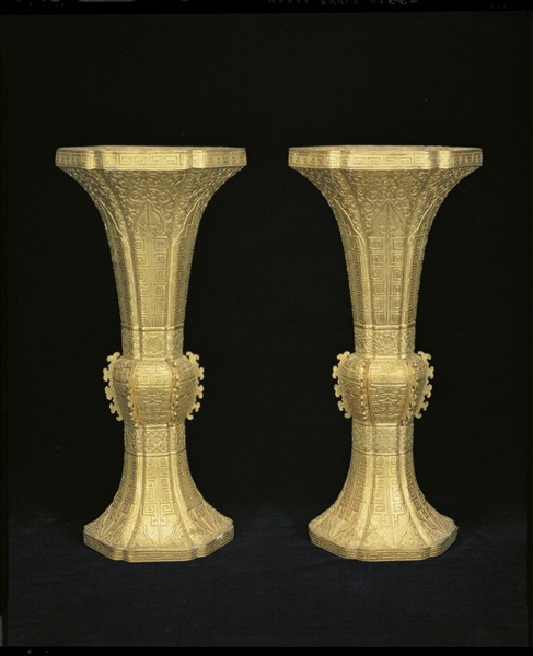 銅鍍金五供-花瓶（一對）