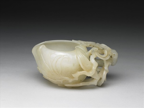 玉螭虎連枝桃式洗