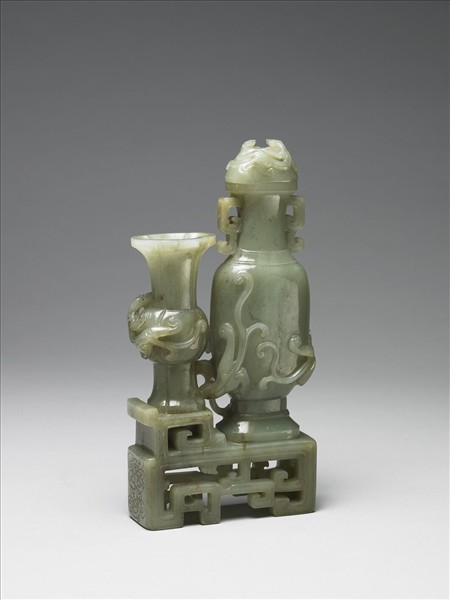 玉螭紋雙尊